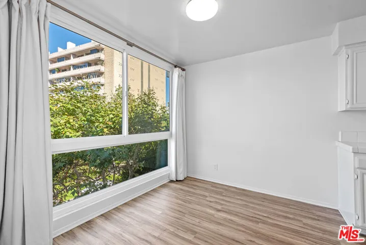 1340 S Beverly Glen Boulevard 313, Los Angeles, California 90024 — photo 5