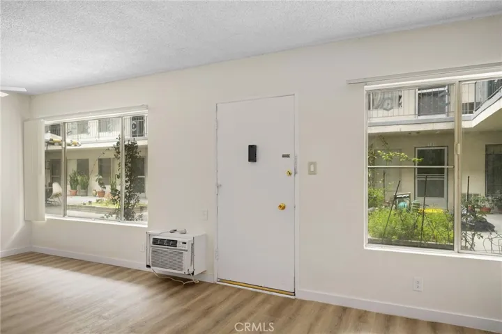 1422 N Curson Avenue 3, Los Angeles, California 90046 — photo 4