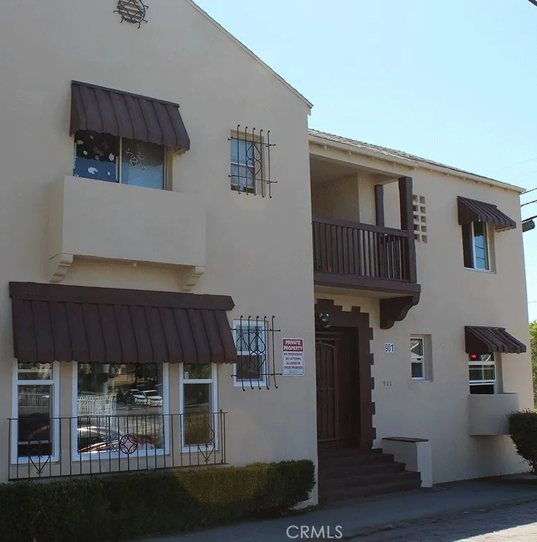 901 N Arrowhead