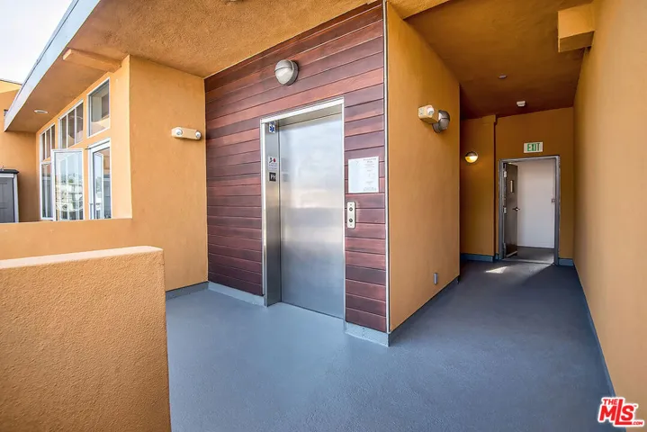 2216 Main Street 8 Units, Santa Monica, California 90405 — photo 4