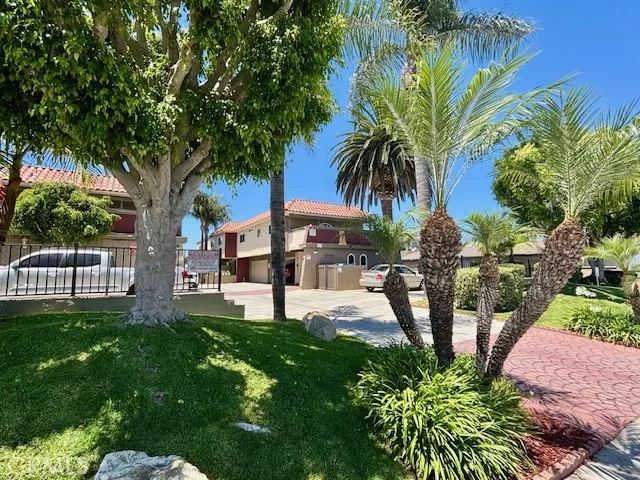 17171 Elm 1, Huntington Beach, California 92647 — photo 5
