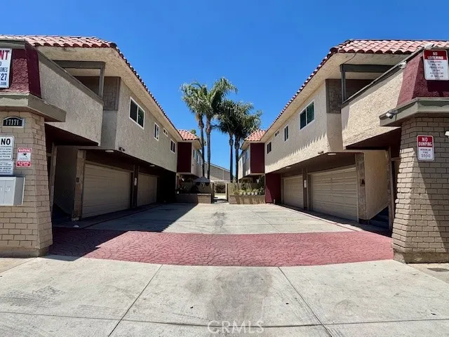 17171 Elm 1, Huntington Beach, California 92647 — photo 4