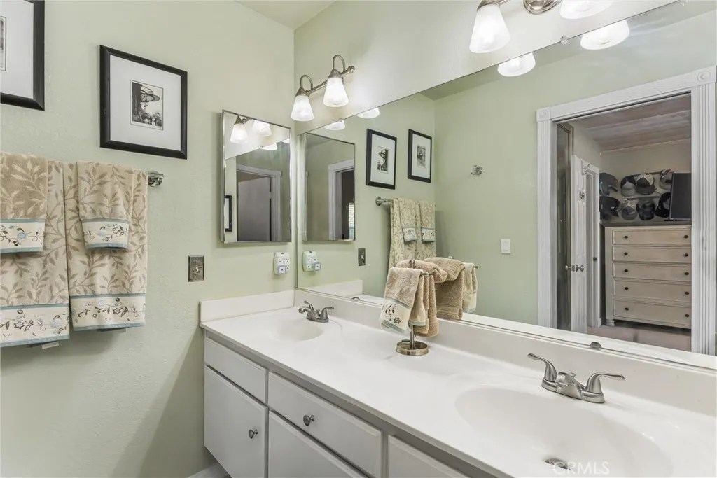 Guest bath 3 Guest bath 3