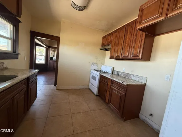 1239 S C Street, Oxnard, California 93033 — photo 5