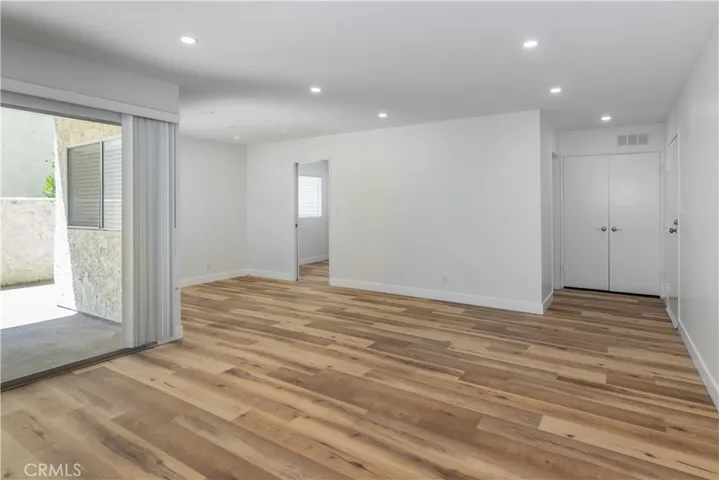 1339 N Columbus, Glendale, California 91202 — photo 4