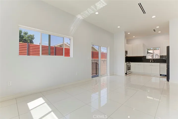 1135 A E Windsor, Glendale, California 91205 — photo 5
