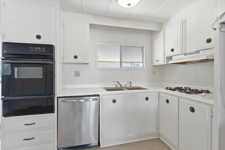 5001 W Florida Avenue 36, Hemet, California 92545 — photo 4