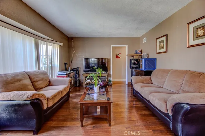 1402 S Poplar Street, Santa Ana, California 92704 — photo 4