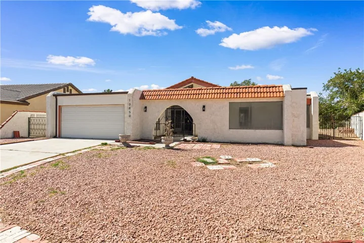 13850 Dahlgren Drive, Victorville, California 92395 — photo 5