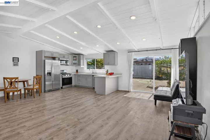 2786 Bal Harbor Ln, Hayward, California 94545 — photo 4