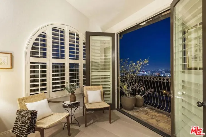 6383 Quebec Drive, Los Angeles, California 90068 — photo 4