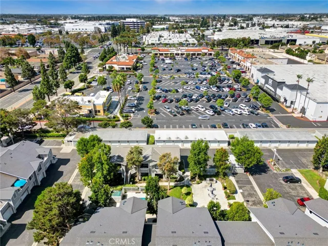 Walk to shopping center