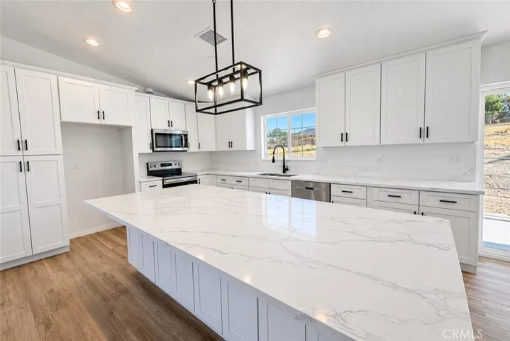14685 Apple Valley, Apple Valley, California 92307 — photo 5