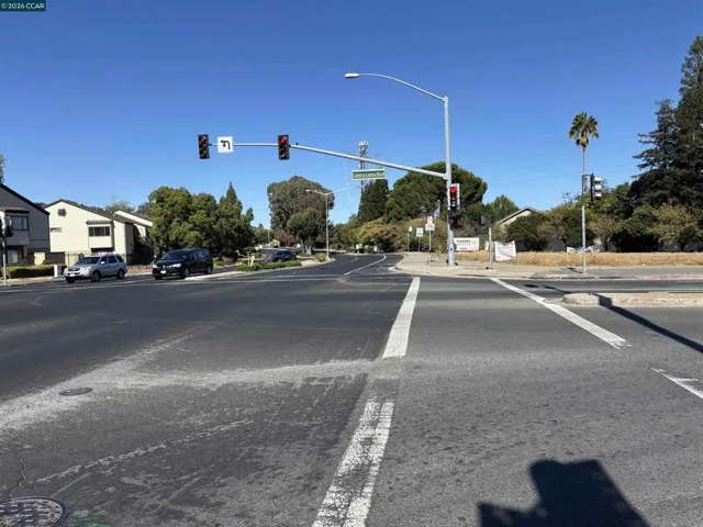 James Donlon Blvd, Antioch, California 94509 — photo 5