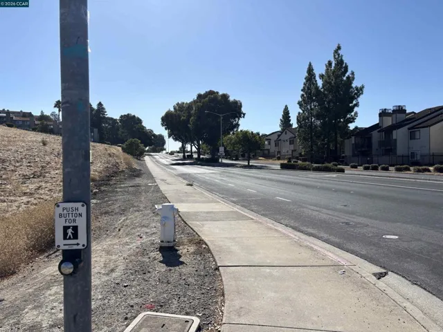 James Donlon Blvd, Antioch, California 94509 — photo 4