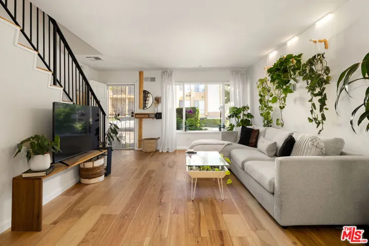 4558 Willis Avenue 123, Los Angeles, California 91403 — photo 4