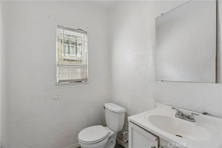 1218 Martin Luther King Jr. Avenue, Long Beach, California 90813 — photo 5