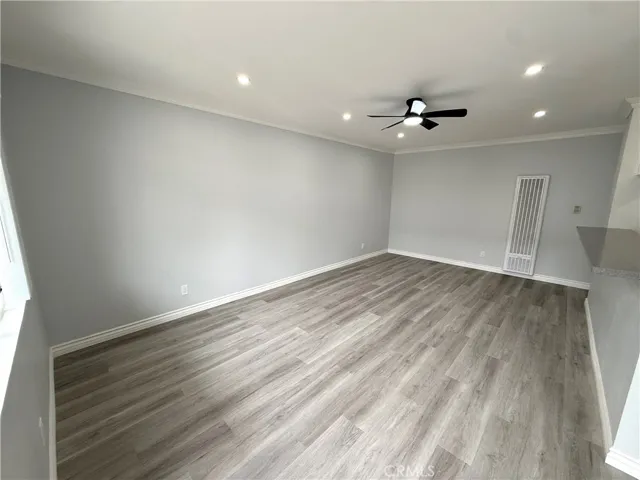 16111 Prairie Avenue 101, Lawndale, California 90260 — photo 5