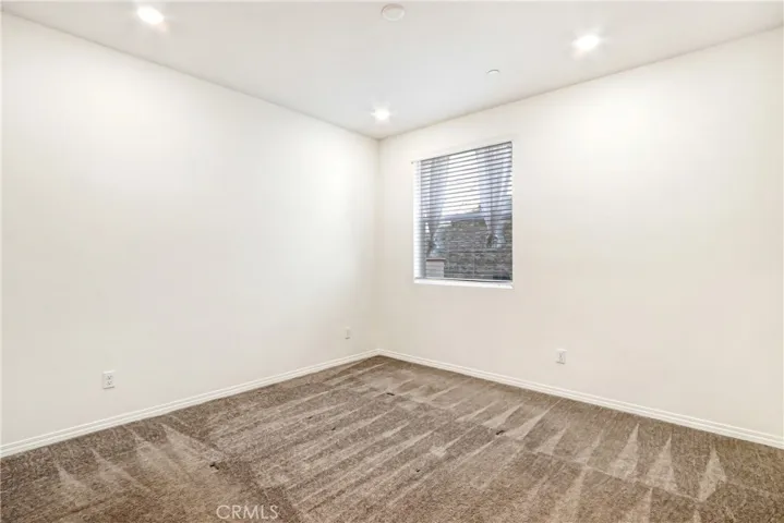 15232 Horizon Street 7, Fontana, California 92336 — photo 5