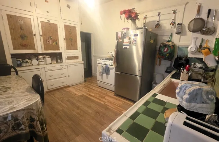 1437 Bonnie Brae Street, Los Angeles, California 90006 — photo 5