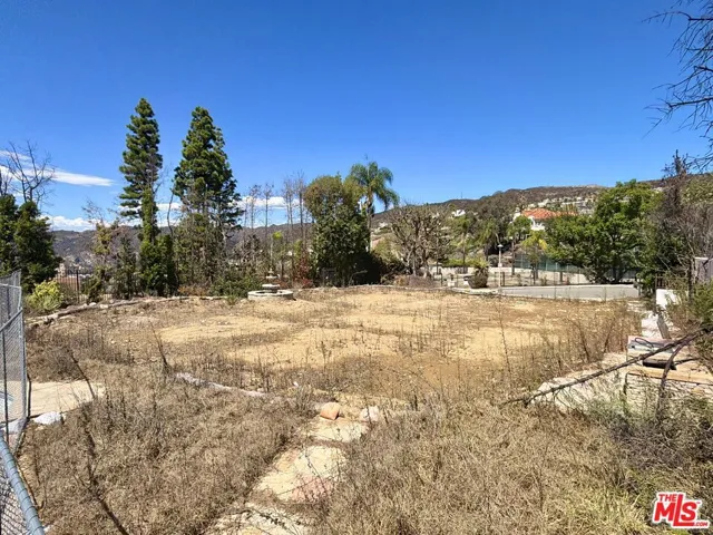 16726 Monte Hermoso Drive, Los Angeles, California 90272 — photo 5