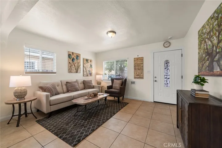 1547 W 65th, Los Angeles, California 90047 — photo 5