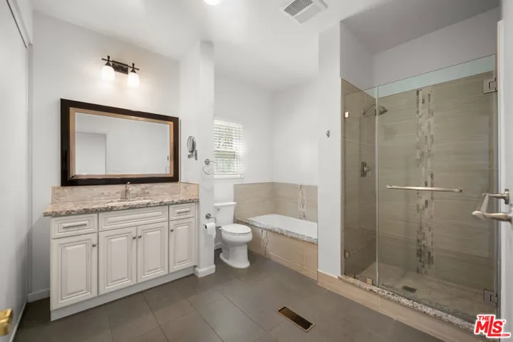125 S Orange Drive, Los Angeles, California 90036 — photo 5