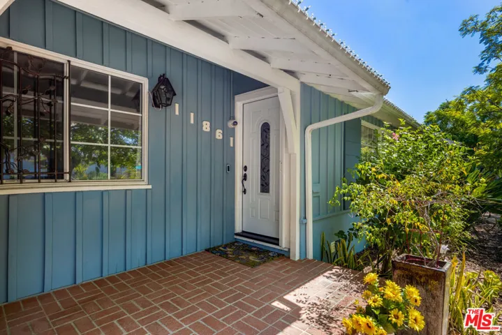 11861 Tiara Street, Los Angeles, California 91607 — photo 4