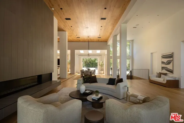 5717 Round Meadow Road, Hidden Hills, California 91302 — photo 4