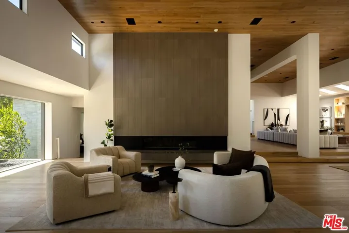 5717 Round Meadow Road, Hidden Hills, California 91302 — photo 5