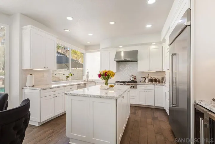 23746 Via Segovia, Murrieta, California 92562 — photo 4