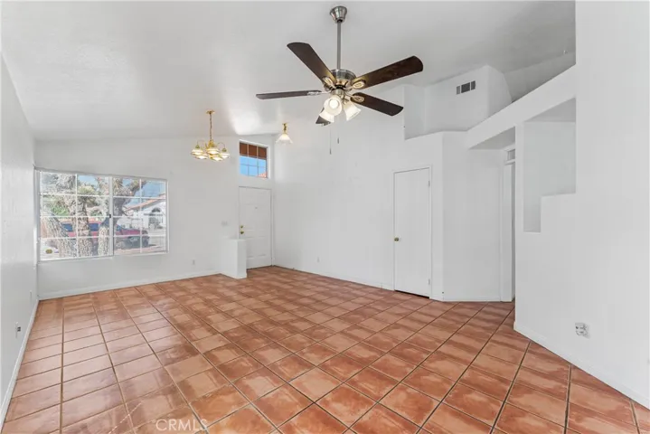 5546 Laurel Avenue, Palmdale, California 93552 — photo 5