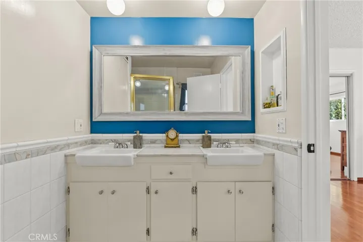 En suite Bathroom #1