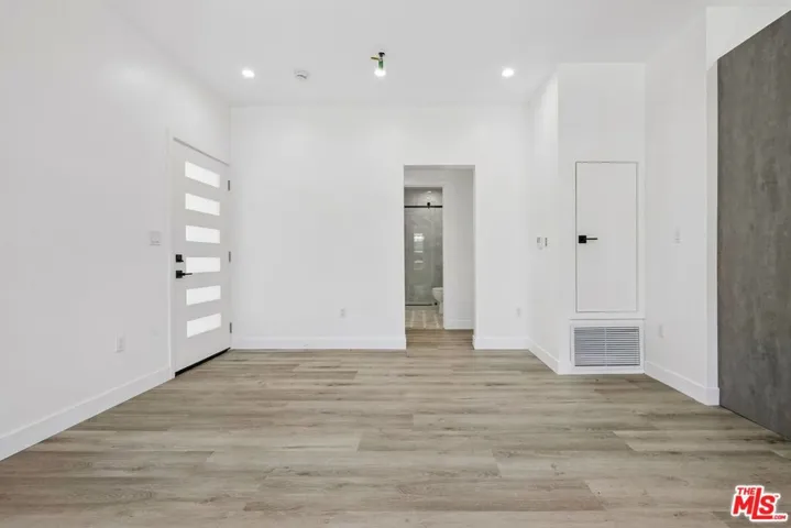 1434 Beverwil 1, Los Angeles, California 90035 — photo 5