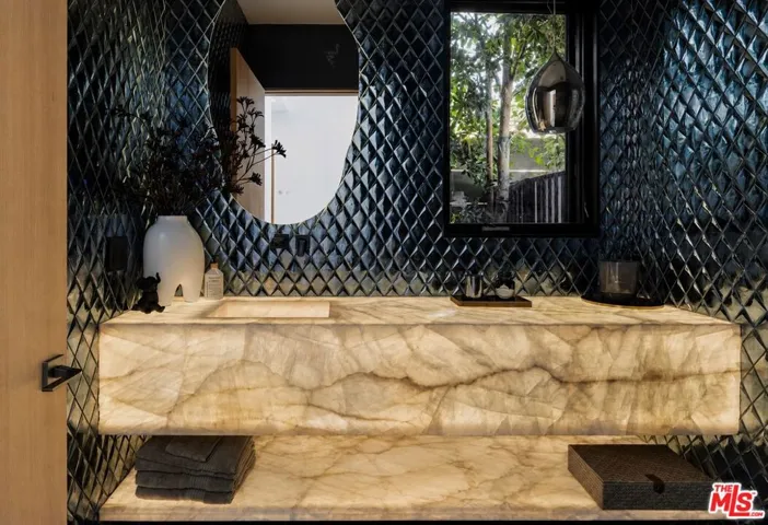 1130 N Poinsettia Place, West Hollywood, California 90046 — photo 4