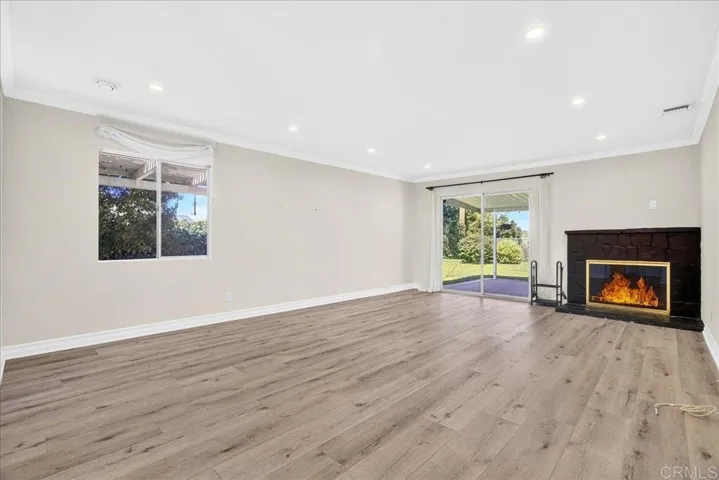 183 Sandberg Street, Thousand Oaks, California 91360 — photo 4