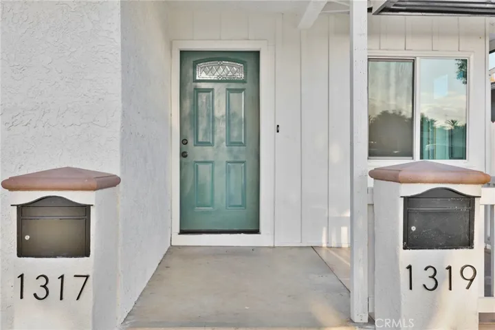 1317 S Baker, Santa Ana, California 92707 — photo 5