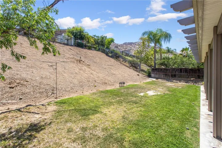 16796 Colt Way, Moreno Valley, California 92555 — photo 4