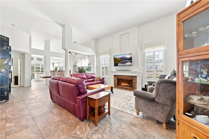 37775 Bear View Circle, Murrieta, California 92562 — photo 4