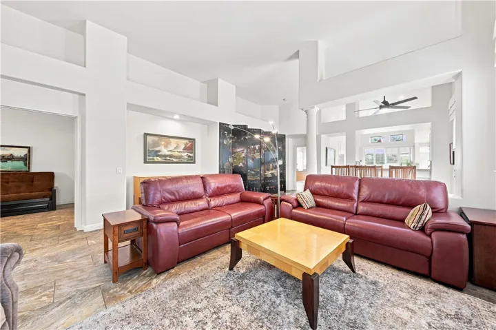 37775 Bear View Circle, Murrieta, California 92562 — photo 5