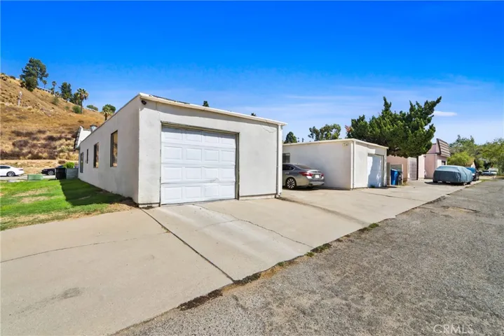 517 Acacia, San Bernardino, California 92405 — photo 4