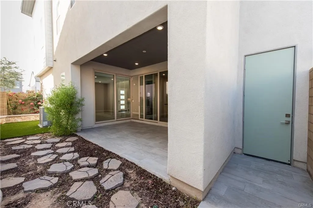 Garage door exit to yard Garage door exit to yard
