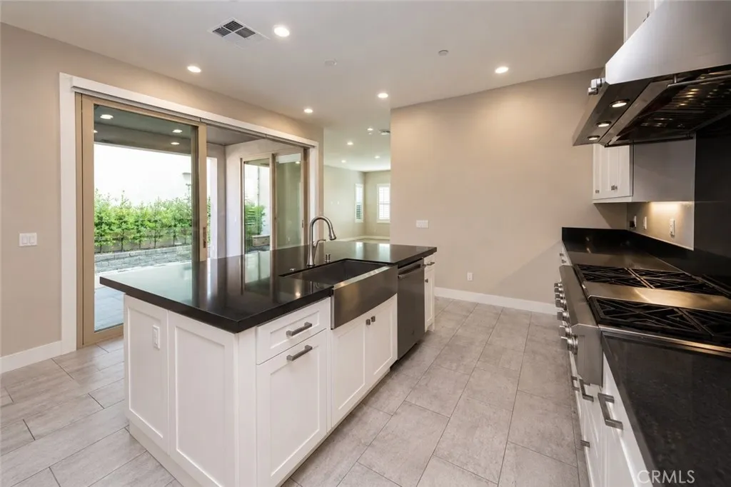 Huge Kitchen and Island Huge Kitchen and Island