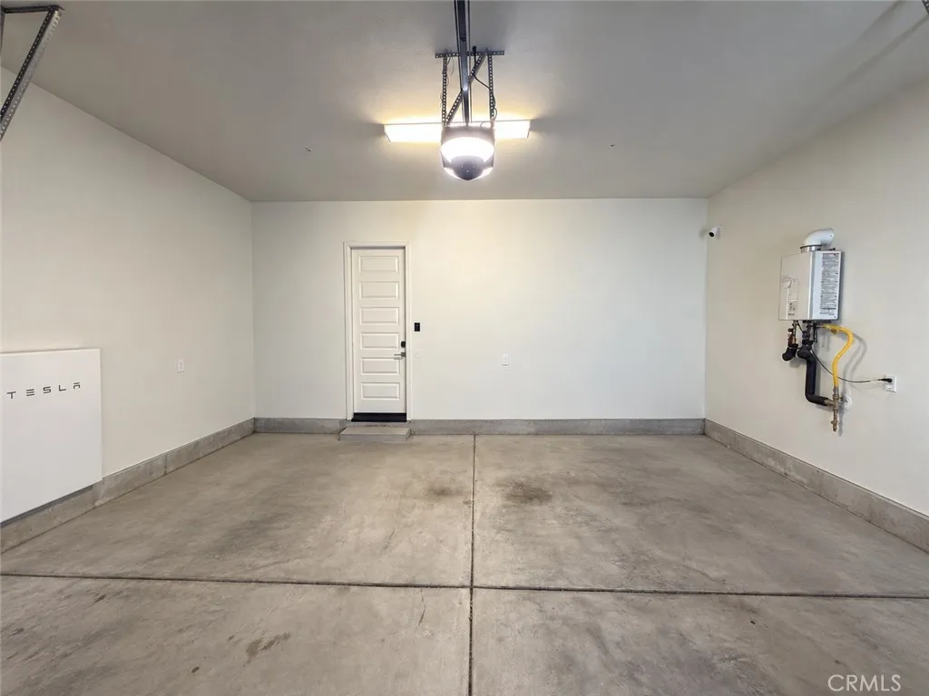 2 Car Garage 2 Car Garage