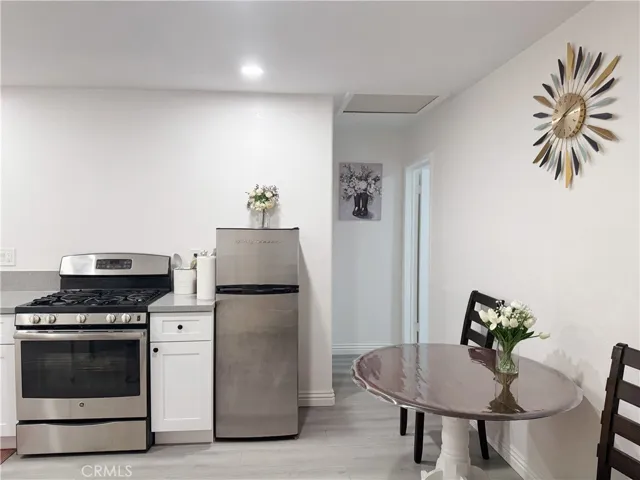 114 W Olive, Pomona, California 91766 — photo 4