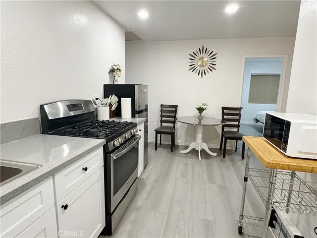 114 W Olive, Pomona, California 91766 — photo 5