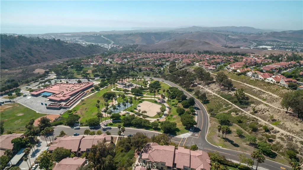 Drone photo of Rancho San Clemente Sports Park and Lobo Elementary.