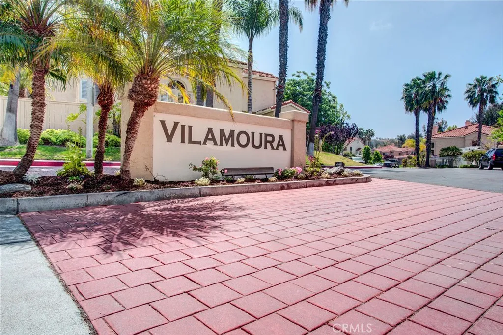 Vilamoura is a condo tract consisting of 198 homes and 3 different models.