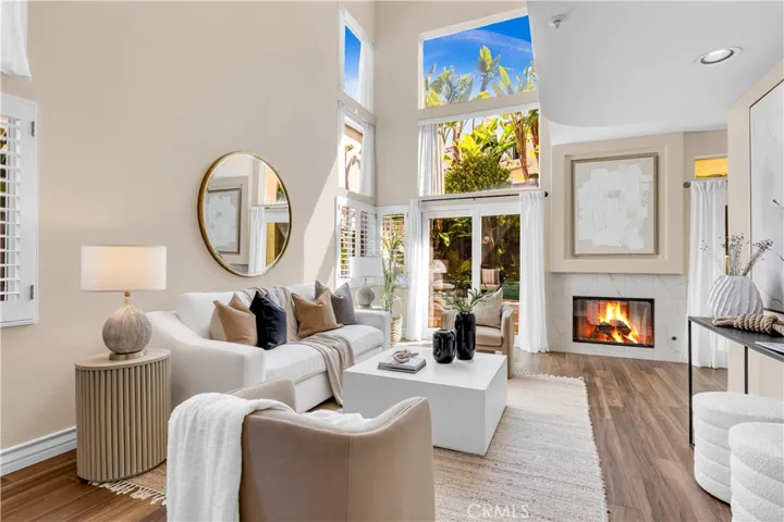 The living room is spacious as well as light and bright.