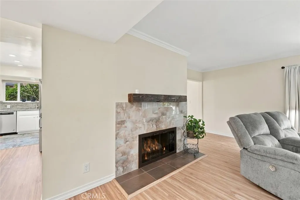 Living Room w/fireplace Living Room w/fireplace